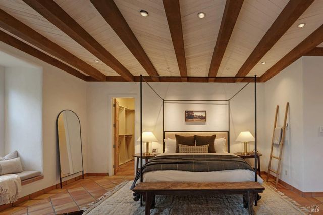 77 Oso Trl, Glen Ellen, CA 95442