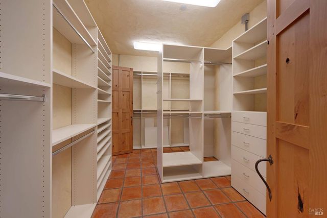 77 Oso Trl, Glen Ellen, CA 95442