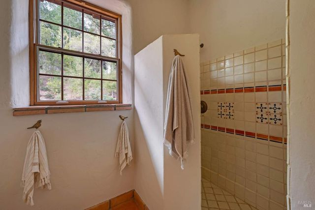 77 Oso Trl, Glen Ellen, CA 95442