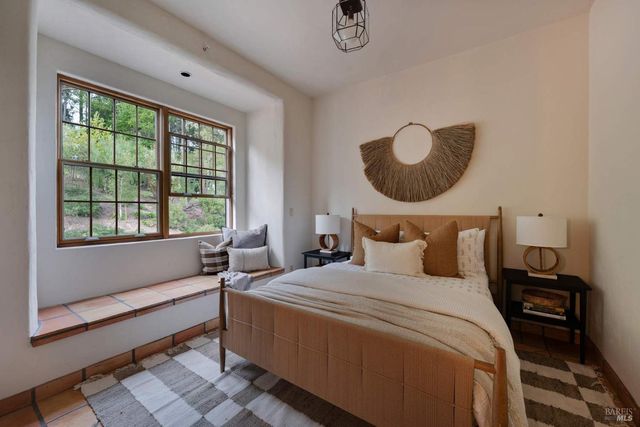 77 Oso Trl, Glen Ellen, CA 95442