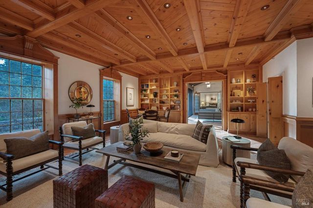 77 Oso Trl, Glen Ellen, CA 95442