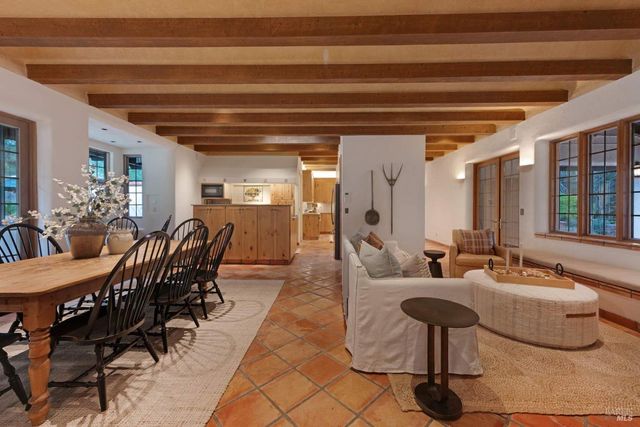 77 Oso Trl, Glen Ellen, CA 95442