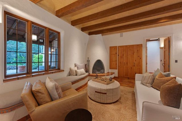 77 Oso Trl, Glen Ellen, CA 95442