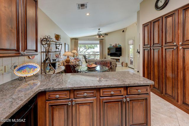 5262 Spring View Drive, Tucson, AZ 85749