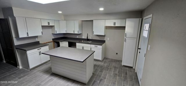 4190 E Dawson Road, Sahuarita, AZ 85629