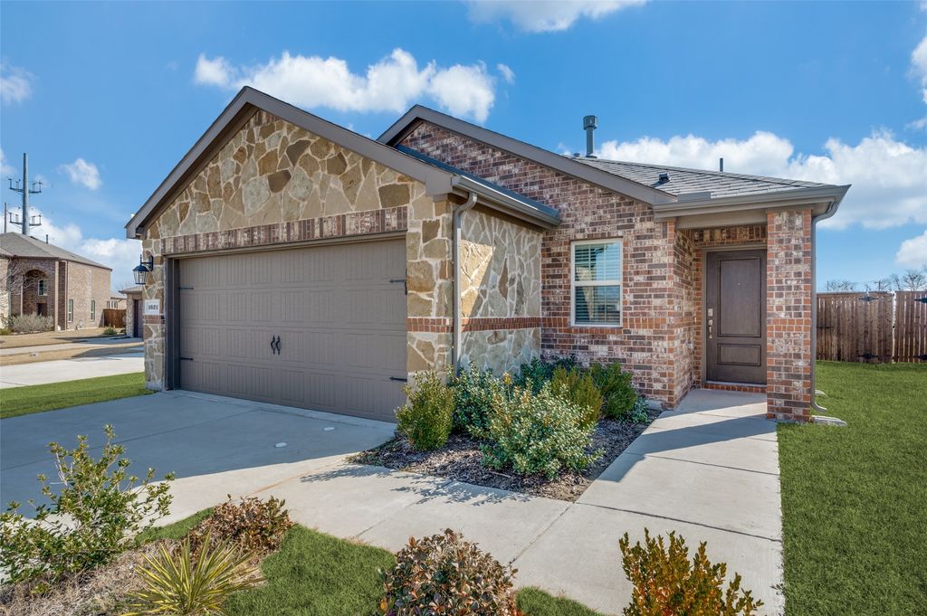 1621 Ferguson Lane, Mckinney, TX 75071