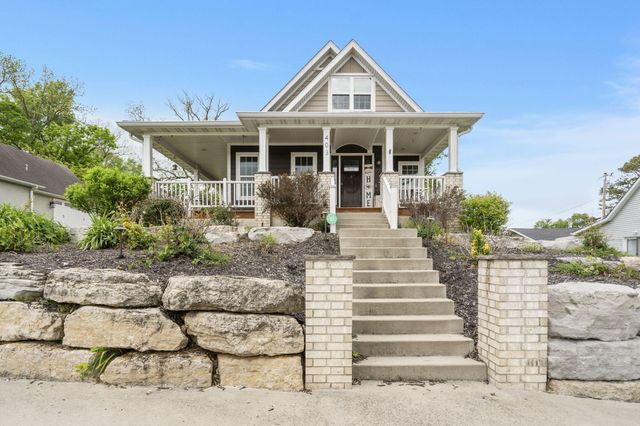 403 S 3rd Street, Ozark, MO 65721