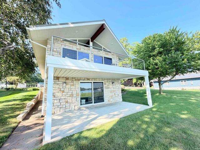 2711 Barrett Road, Rochester, IN 46975