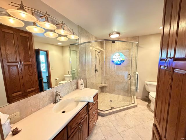 2711 Barrett Road, Rochester, IN 46975