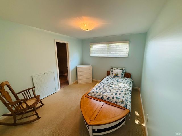 2711 Barrett Road, Rochester, IN 46975
