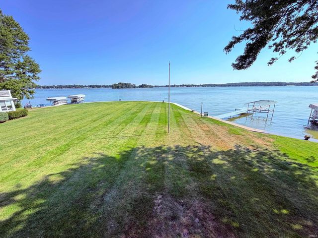 2711 Barrett Road, Rochester, IN 46975