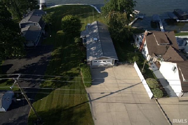 2711 Barrett Road, Rochester, IN 46975