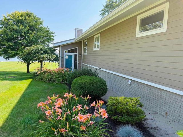 2711 Barrett Road, Rochester, IN 46975