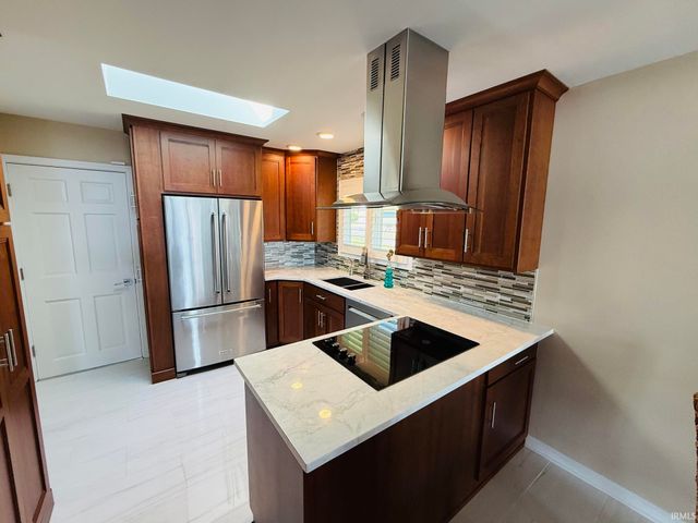 2711 Barrett Road, Rochester, IN 46975