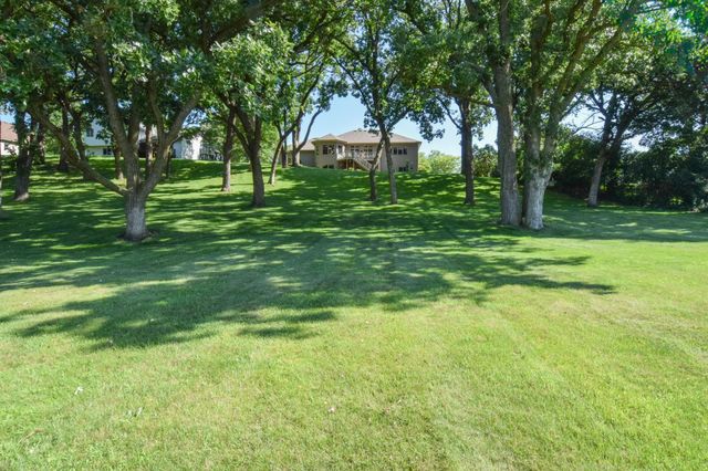 1150 Oakcrest Drive, Sauk Rapids, MN 56379