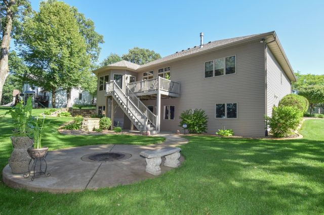 1150 Oakcrest Drive, Sauk Rapids, MN 56379