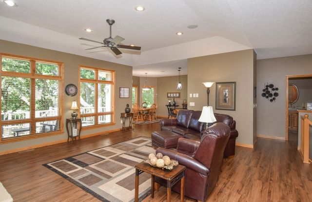 1150 Oakcrest Drive, Sauk Rapids, MN 56379