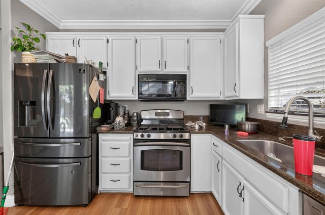 5281 Francesca St, Elk Grove, CA 95758