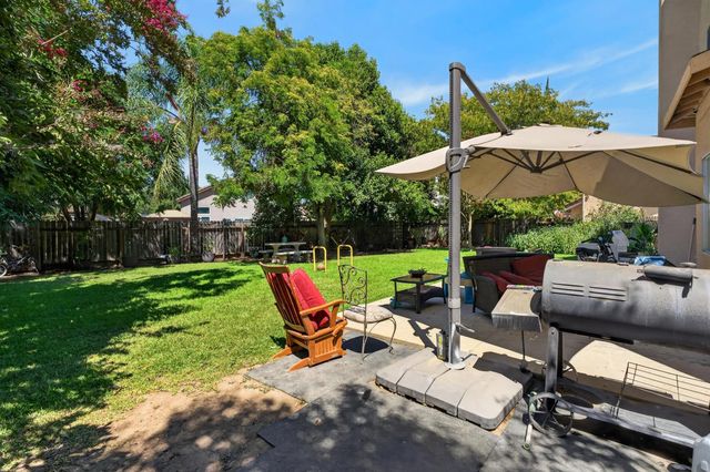 5281 Francesca St, Elk Grove, CA 95758