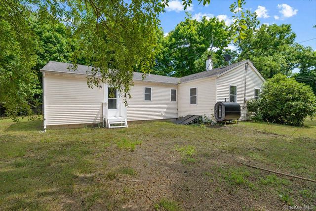685 Horseblock Road, Brookhaven, NY 11719