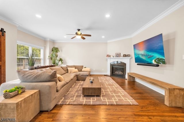 15 Halina Ln, Butler Boro, NJ 07405