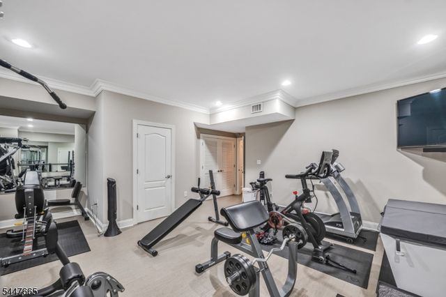 15 Halina Ln, Butler Boro, NJ 07405