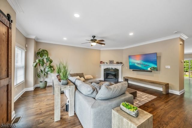15 Halina Ln, Butler Boro, NJ 07405