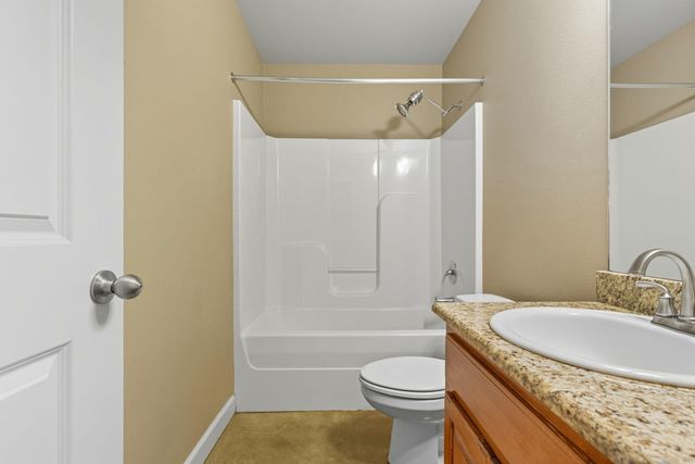 2207 Richland Park Dr, Bryant, AR 72022