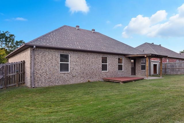 2207 Richland Park Dr, Bryant, AR 72022