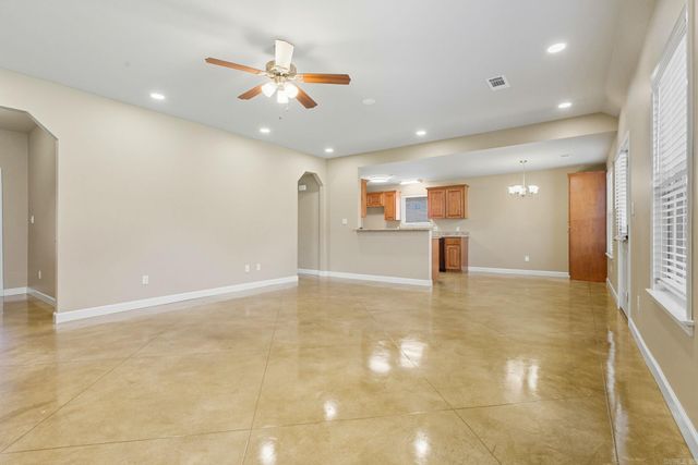 2207 Richland Park Dr, Bryant, AR 72022