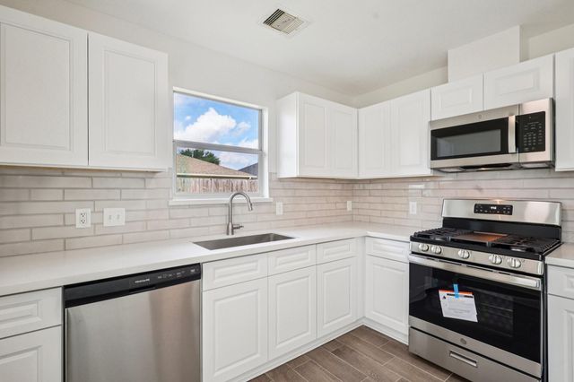 11926 Panay Drive, Houston, TX 77048