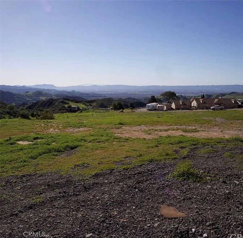11000 Jackdaw Drive, Sylmar, CA 91342 — exterior