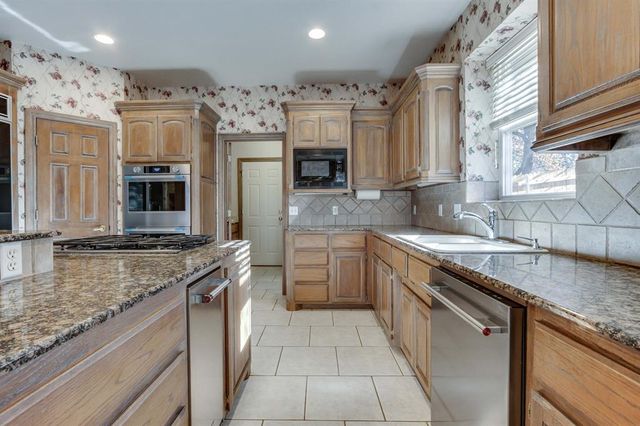 1017 Caines Hill Road, Edmond, OK 73034