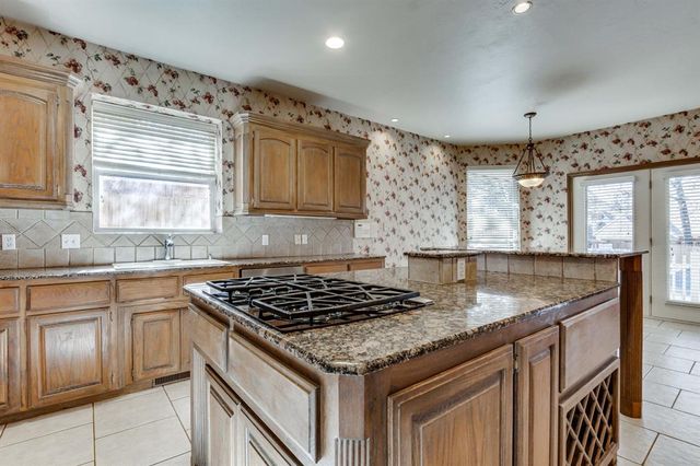 1017 Caines Hill Road, Edmond, OK 73034