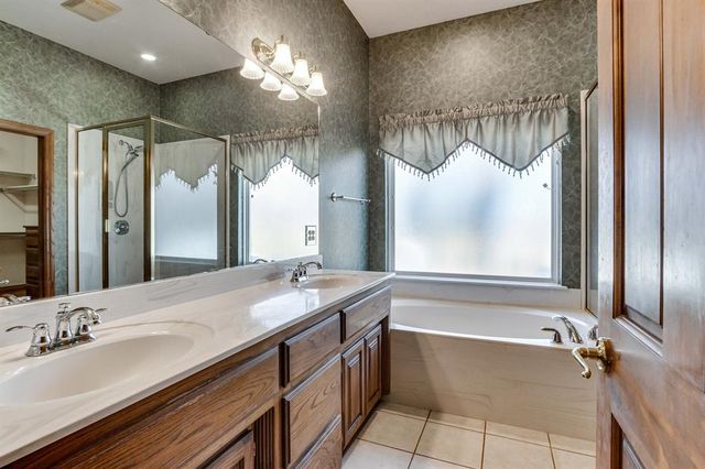 1017 Caines Hill Road, Edmond, OK 73034