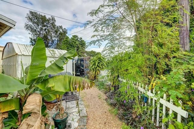 22XX SW 42nd Way C, Fort Lauderdale, FL 33317