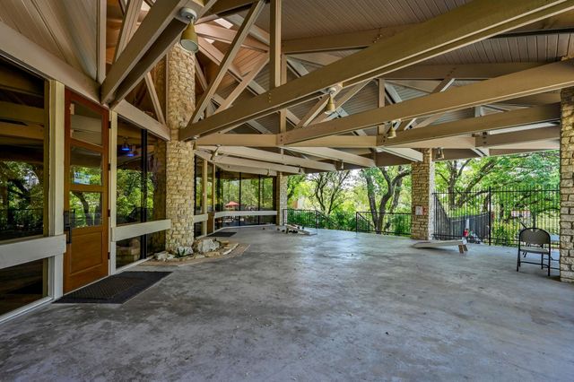 5803 Sandalwood HOLW, Austin, TX 78731