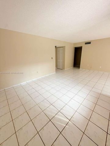 445 W Park Dr 106-4, Miami, FL 33172