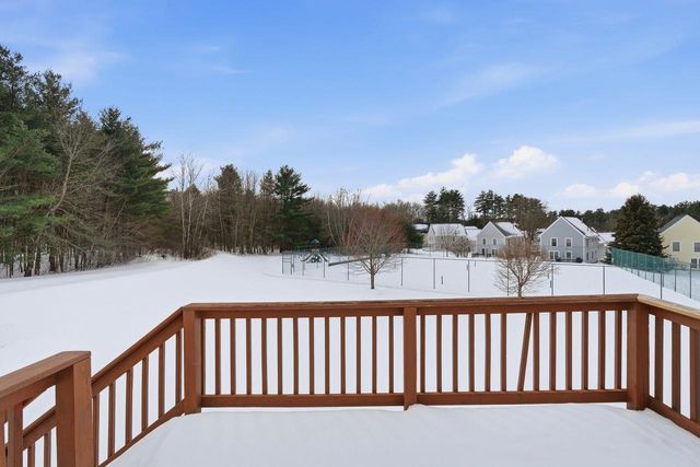 77 Barbara Lane, Hudson, NH 03051
