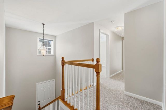 77 Barbara Lane, Hudson, NH 03051