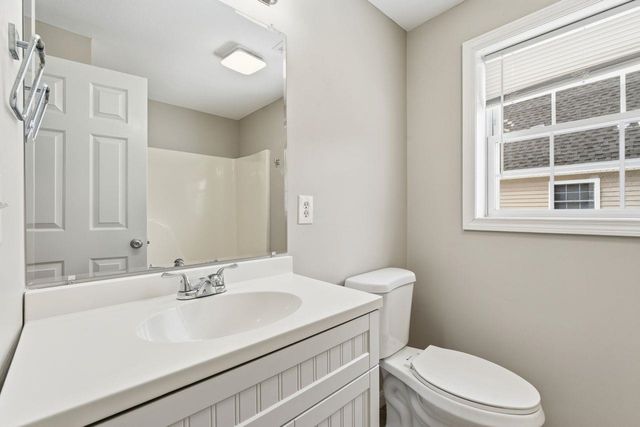 77 Barbara Lane, Hudson, NH 03051