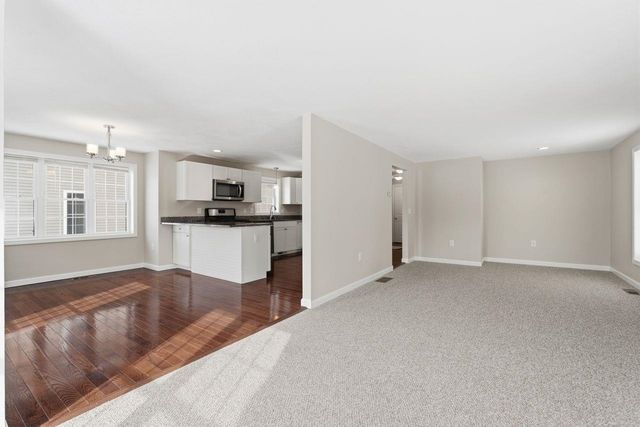 77 Barbara Lane, Hudson, NH 03051