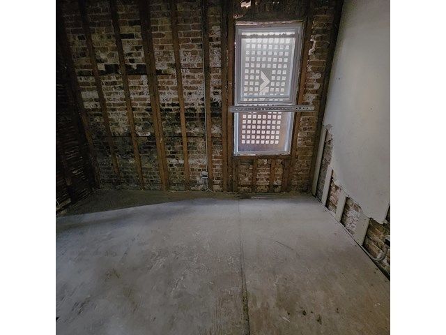 925 S Springfield Avenue, Chicago, IL 60624