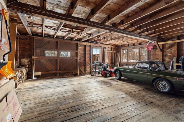 280 W Acton Road, Stow, MA 01775