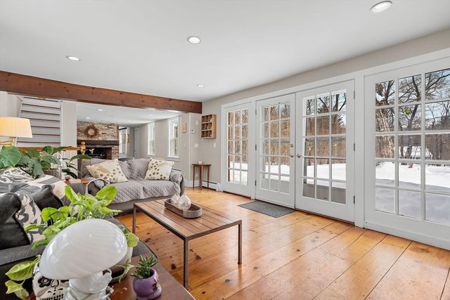 280 W Acton Road, Stow, MA 01775