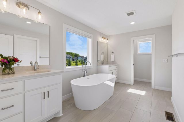 16502 63rd Place N, Maple Grove, MN 55311
