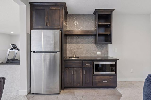 16502 63rd Place N, Maple Grove, MN 55311