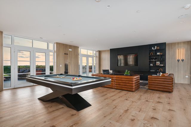 8039 Fir Court, River Grove, IL 60171