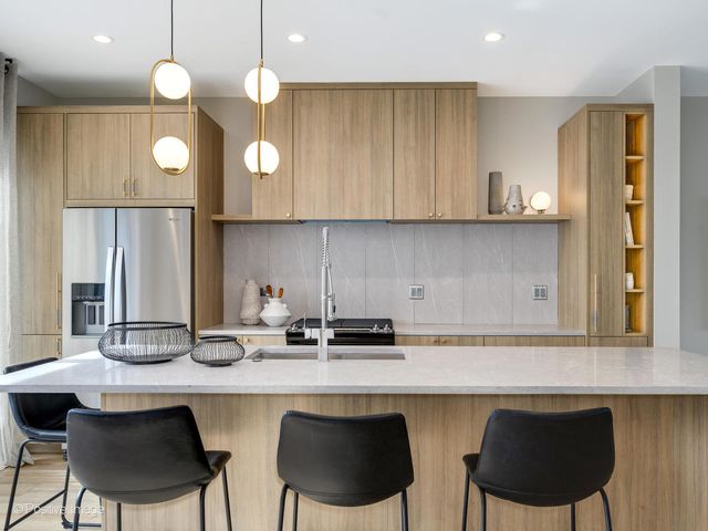 8039 Fir Court, River Grove, IL 60171