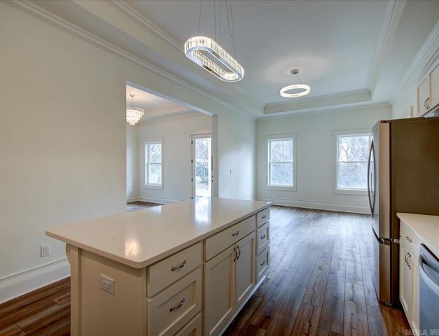 1612 W Grand Ave, Hot Springs, AR 71901